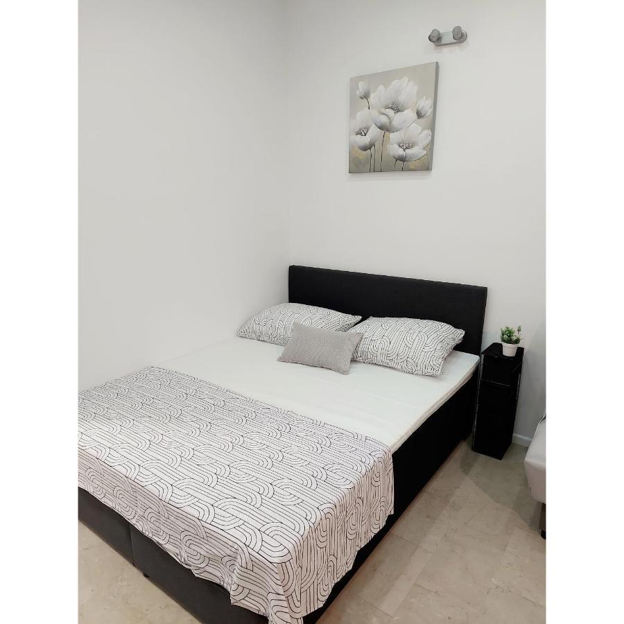 Studio Apartment Lee Split Dış mekan fotoğraf